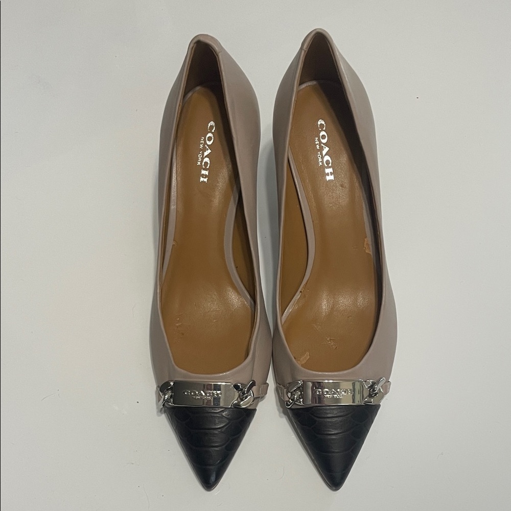 Coach Women's Black and Cream Heels New Not worn